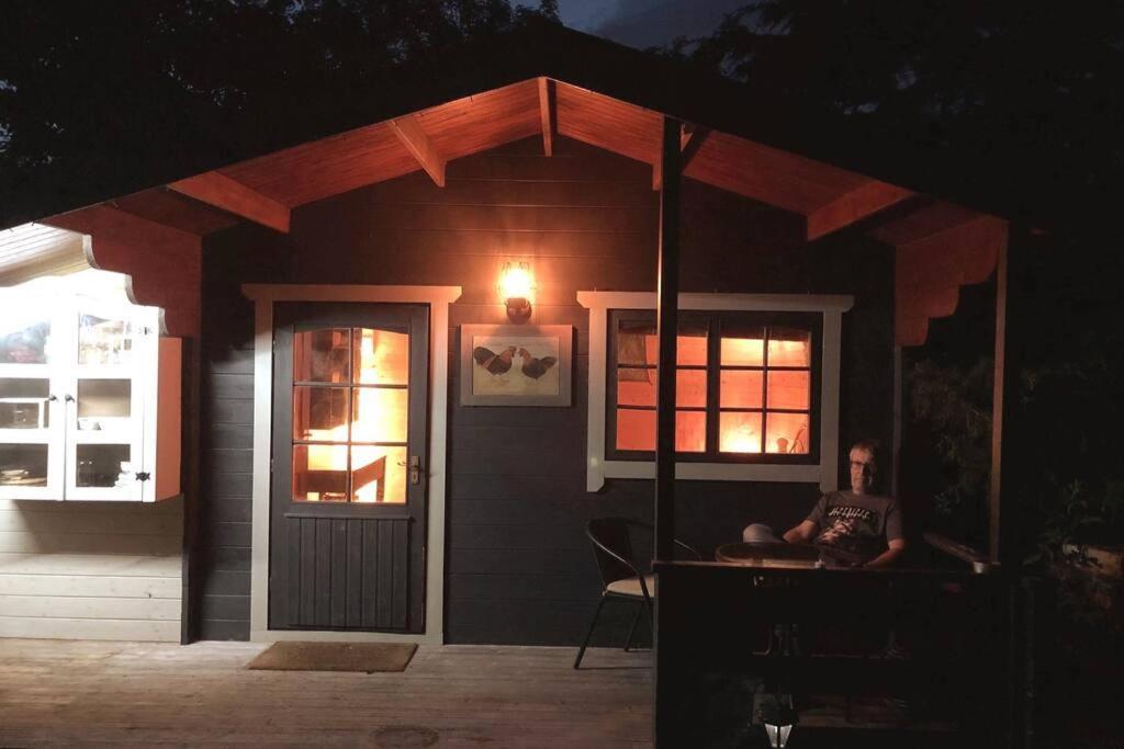 شقة Unique Tiny House Near 3 Peaks - The Zedshed Bentham المظهر الخارجي الصورة